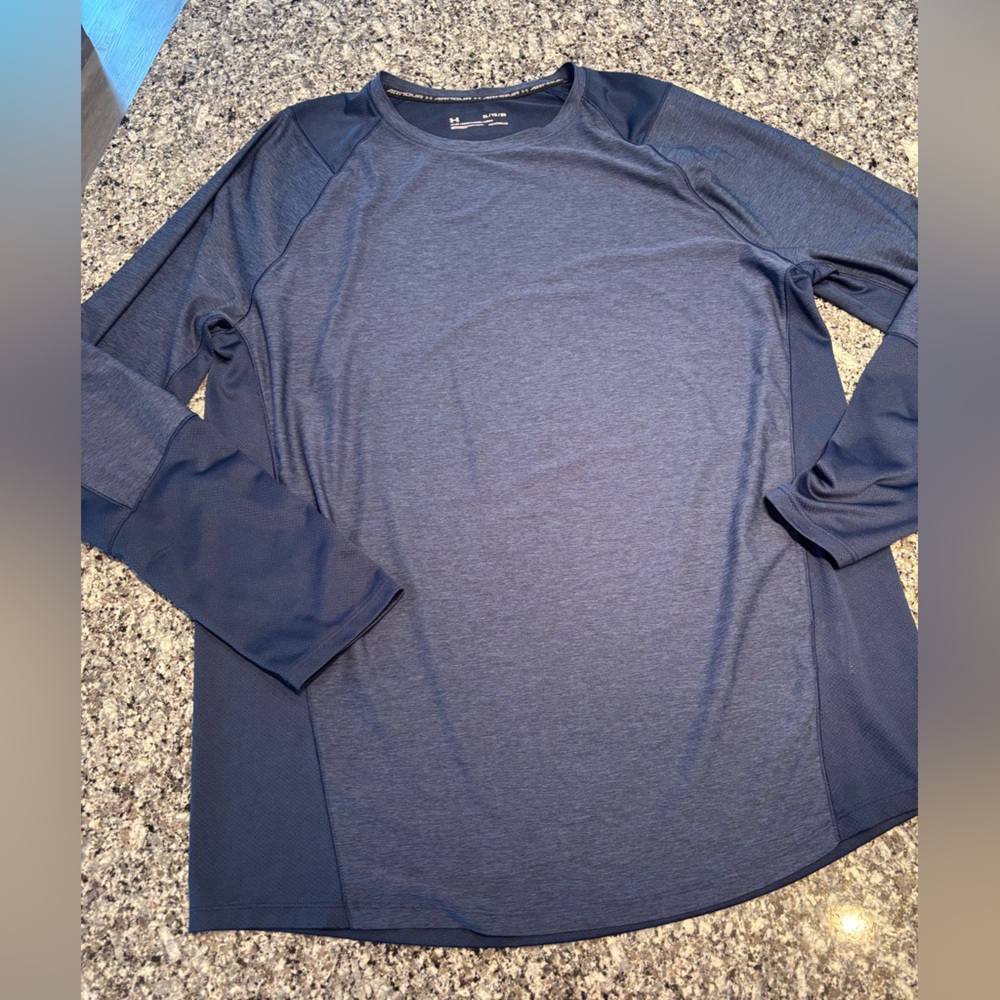 Under Armour UA XL (fitted), heat gear, blue Long Sleeve Athletic Shirt